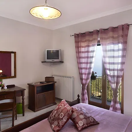 Affittacamere Il Casale 2*